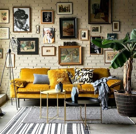 35 Amazing Vintage Living Room Decor Ideas Sofá Amarelo Salas