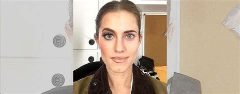 Pin By Beth Cooey On Normal Wo Makeup Like Us Allison Williams