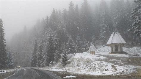 A Venit Iarna Locul Din România în Care Ninge Ca în Povești Imagini Live