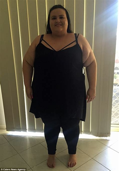 Sydney Woman Who Had Saggy Skin Removed Debuts Bikini Body Daily Mail