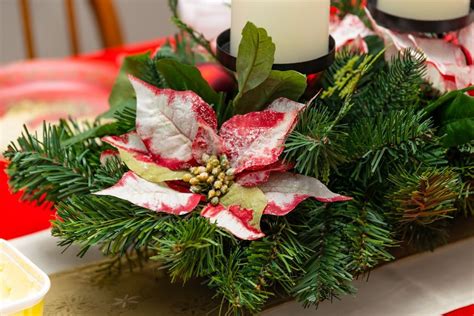 Plants For Christmas Table Decor How To Create Centerpiece Plant