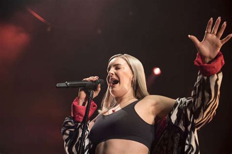 Anne Marie Performing Live At The Roundhouse 44 Gotceleb