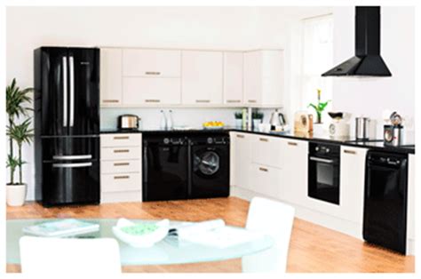 Hotpoint 4 piece kitchen package with top freezer refrigertor & 23.75 freestanding gas range. Hotpoint | Dalzell's Blog | Page 2