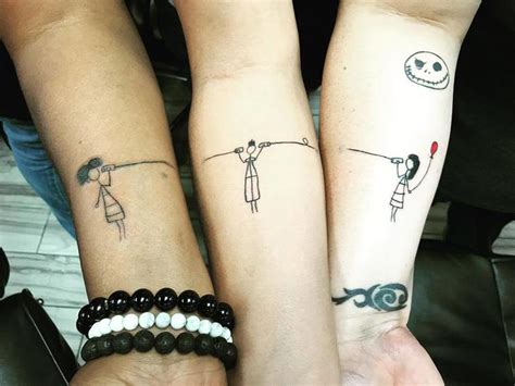 40 Bff Tattoos That Are Best Friend Goals Cafemom Friend Tattoos