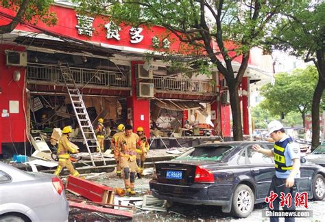 浙江温州一餐饮店发生煤气爆炸致六人受伤组图 国际在线