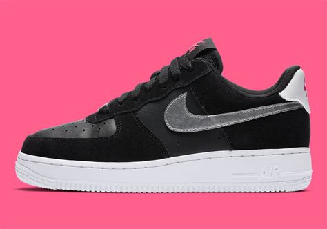 Tulip pink suedes rise above the premium white leather upper, with additional hits of university red finishing off the sneaker's romantic. Pink And Silver Lands On This Nike Air Force 1 Low For ...