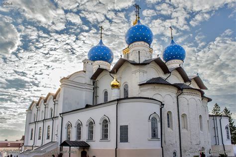 В казани после нападения на гимназию №175 введен режим контртеррористической операции. Благовещенский собор Казанского Кремля в Казани, | Соборы ...
