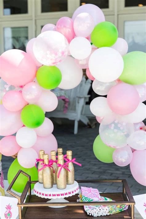 Ways To Style A Balloon Garland