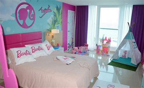 la habitación barbie en el hotel hilton cartagena un sueño hecho realidad