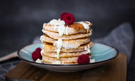 Witte chocolade pannenkoeken met framboos recept