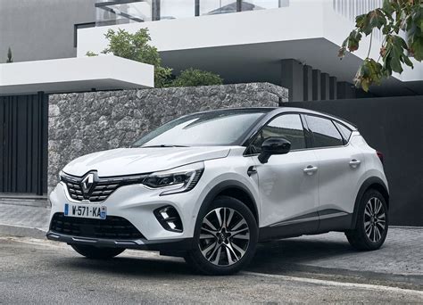 The renault captur is a series of subcompact crossover suvs manufactured by the french automaker renault. RENAULT CAPTUR - PlanetCarsz