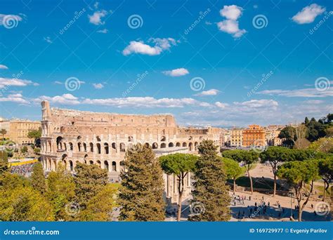 Cidade Panorama Roma Itália Coliseu Ou Coliseu Ruínas Antigas Plano De