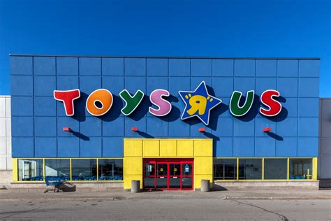 World's largest plush toys brand. Online Shopping Didn't Kill Toys R Us. These 4 Marketing ...