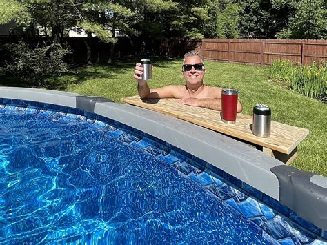 How To Make A Swim Up Bar For Your Pool With Scraps Of Wood