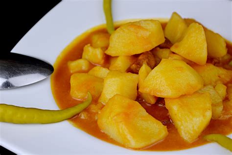 Si te ha gustado el post de los tiempos recomendados para cocer patatas puedes compartirlo en lo último en recetas de cocina. Patatas a la Riojana