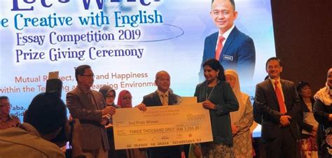 See more of pertandingan menulis novel on facebook. Staf Pusat Pengajian Bahasa UTHM menang tempat kedua ...