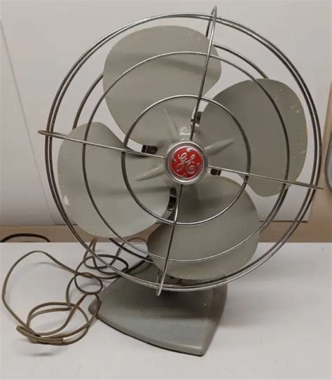 Working Vintage Ge General Electric Gray Oscillating Fan Metal Blades 2