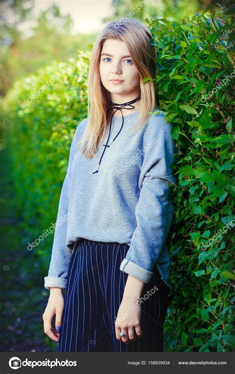 Girl Adolescent Outdoor — Stock Photo © Prometeus 158839934