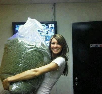 Best Images About On Pinterest Girls Ganja And Bongs