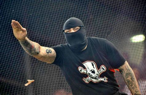 Фудбалски клуб партизан београд год основания: 1. FC Köln gegen Roter Stern Belgrad: Polizei vor Europa ...