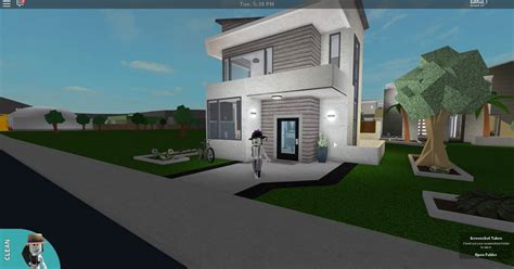 Heres a house i made for one of my rats bethanyboo987. Upgrading The Starter House Roblox Bloxburg 20k