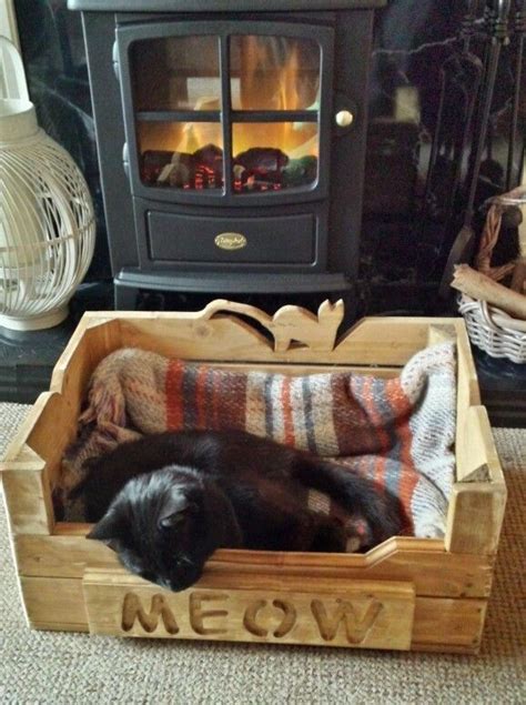 Beautiful Handmade Rustic Wooden Personalised Pet Bed Cat Unique