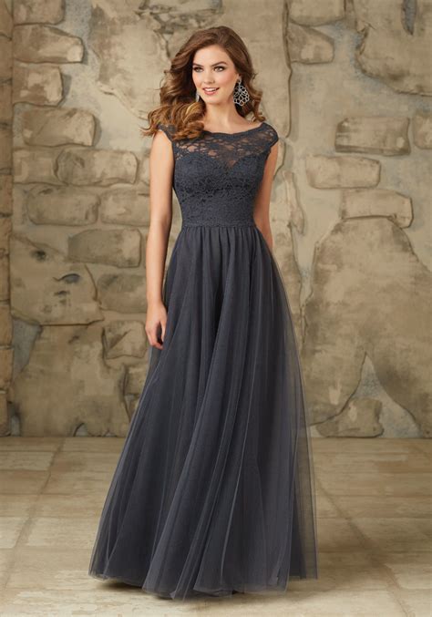 Long And Elegant Lace And Tulle Bridesmaid Dress Style