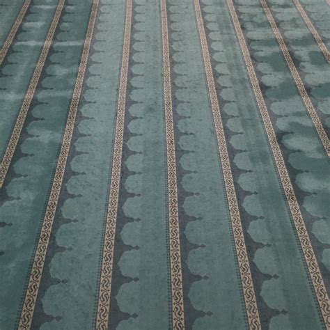 Mosche teppich mit saflinie moschee teppich mit zentriermuster moschee teppich mit seccade unsere teppiche erfüllen die hohen standarts internationaler zertifizierstellen und sind gemäβ tfi. Moskau Moschee Teppich - Kscheib