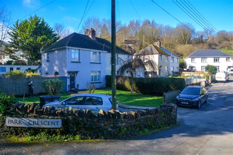 Combe Martin Park Crescent © Lewis Clarke Cc By Sa20 Geograph