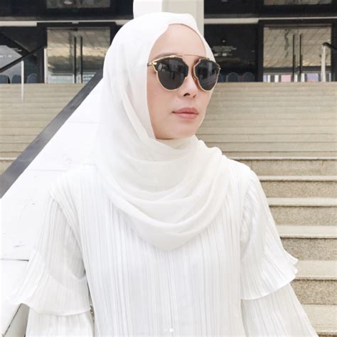Maybe you would like to learn more about one of these? Maroon & Coklat Antara 7 Warna Tudung Yang Wajib Dimilki ...