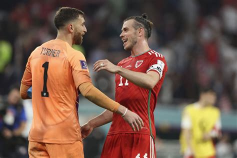 Brotherly Game Daily Links Late Gareth Bale Penalty Kick Denies Usa Three Points In Opening