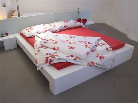 Mit einem holzbett aus massivholz bringen sie individualität und wärme in ihr schlafzimmer. Schreinerei - Betten - Holzbetten
