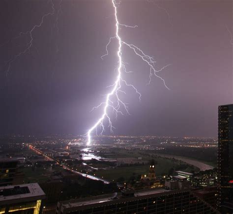 Look Out Fort Worth Texas April Storms Pictures Of Lightning