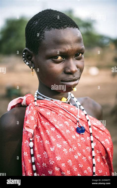 Toposa Tribe South Sudan March 12 2020 Teenager With Short Hair
