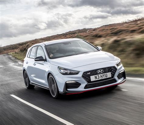 Hyundai I30 N Wins Best Hot Hatch At The Uk Car Of The Year Awards 2018