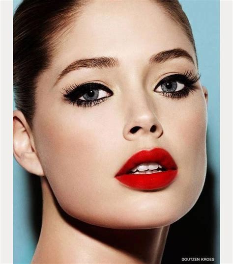 Thick Black Winged Liner And A Bold Red Lip Wingedliner