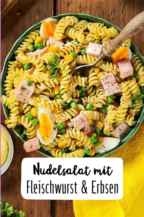 So trifft der nudelsalat jeden geschmack! Klassischer Nudelsalat mit Mais, Erbsen und Fleischwurst Rezept | Rezept | Nudelsalat mit ...