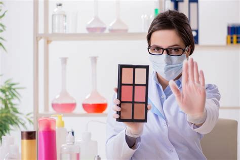 18 Chemicals In Skin Care And Cosmetic Products To Avoid Mk Nutrition