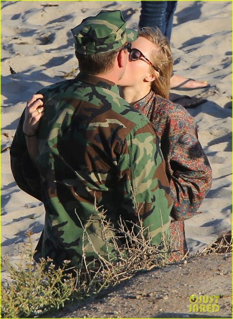 Bradley Cooper Suki Waterhouse Show Off A Ton Of Pda Photo Bradley Cooper Photos