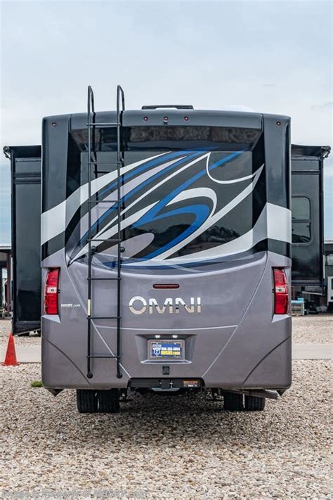 2022 Thor Motor Coach Omni Bt36 4x4 Bath And 12 330hp Diesel Super C W