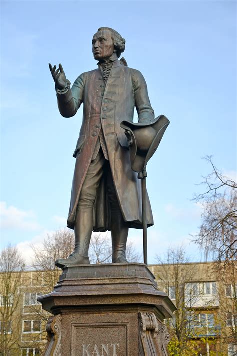 Immanuel Kant Statue