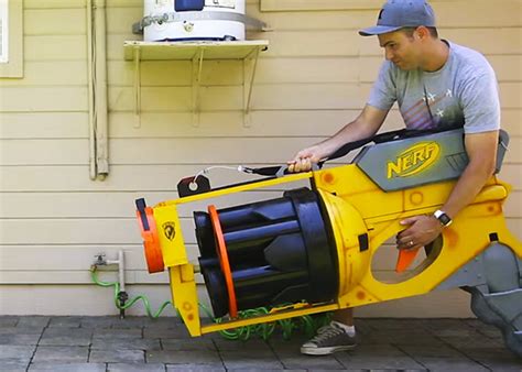 Nasa Engineer Builds The Worlds Biggest Nerf Gun And Its Awesome