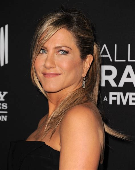 Jennifer Aniston I Wore Three Bras And A Thong To Be A Stripper