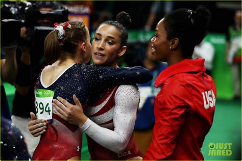 Full Sized Photo Of Usa Womens Gymnastics Team Wins Gold Medal At Rio Olympics 2016 15 Simone