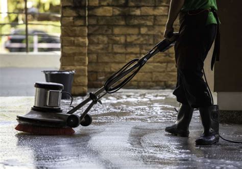 Commercial Cleaning Services The Benefits of Hiring Professionals