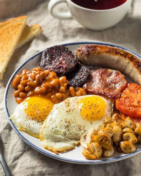 Pin By Foodies Lover On Pins By You British Food Irish Breakfast