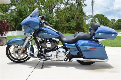 Photos Of Your 2014 Street Glide With Tour Pack Page 2 Harley