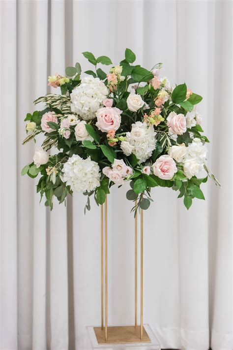 Pink Wedding Ideas - Pink Wedding Decor | Chez Wedding Venue