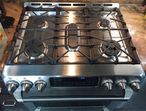 How To Choose The Right Oven Or Cooktop For Your Kitchen Homeserve Usa