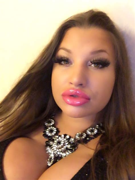 Big Lips Sexy Faces 10 Pic Of 44